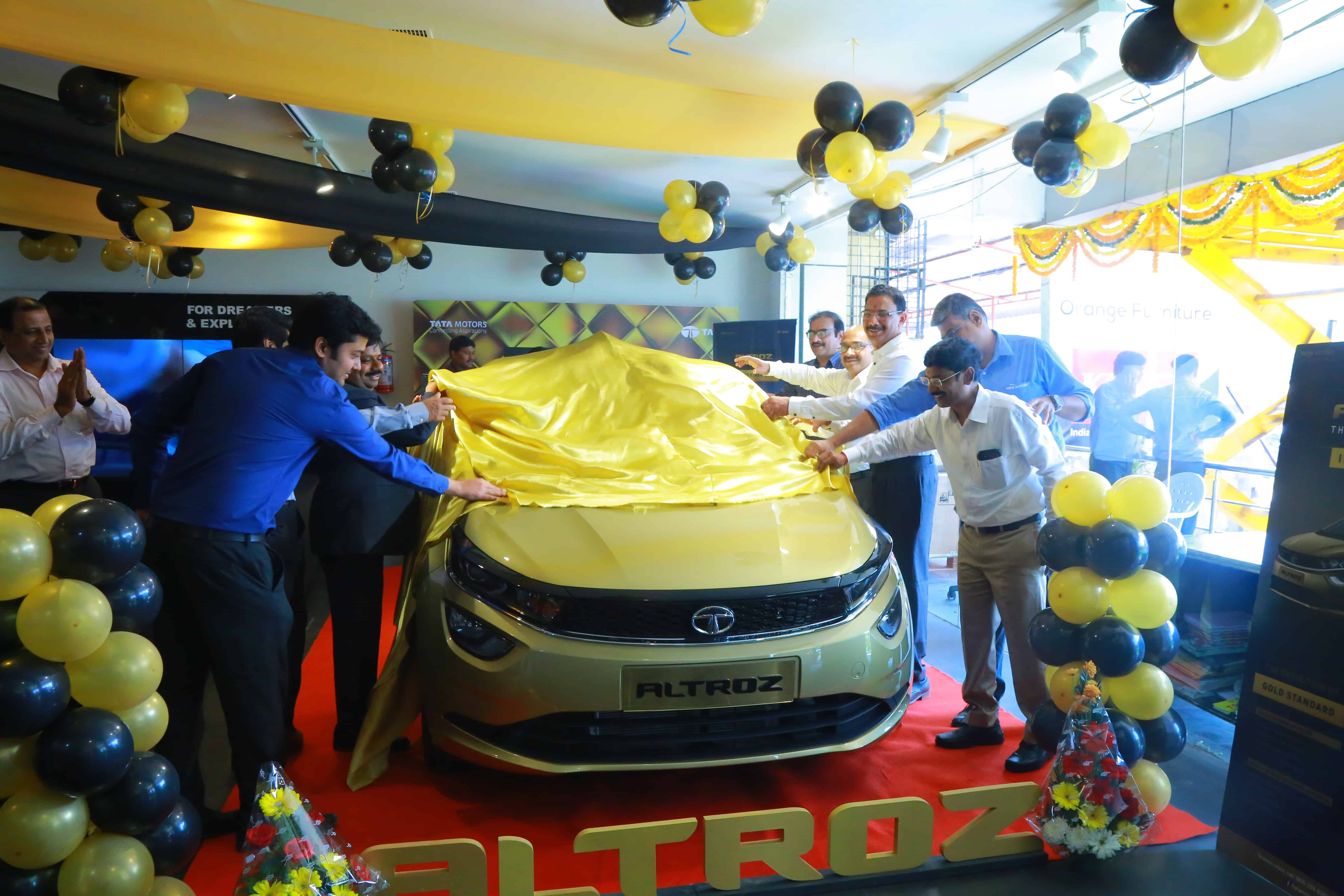 showroom launch image