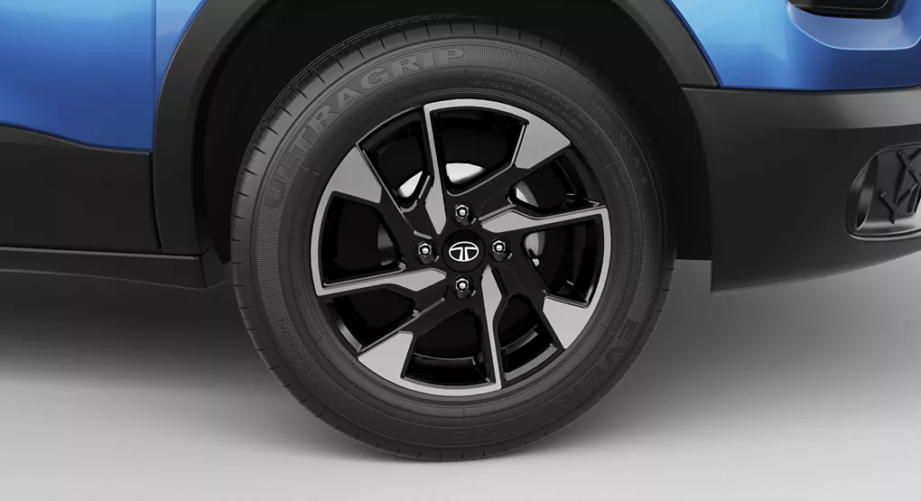 DiamondCutAlloyWheels