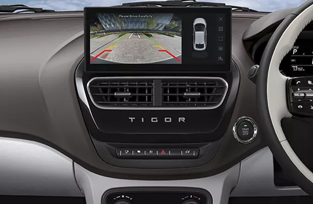 rear-parking-camera-with-dynamic-guidelines-1